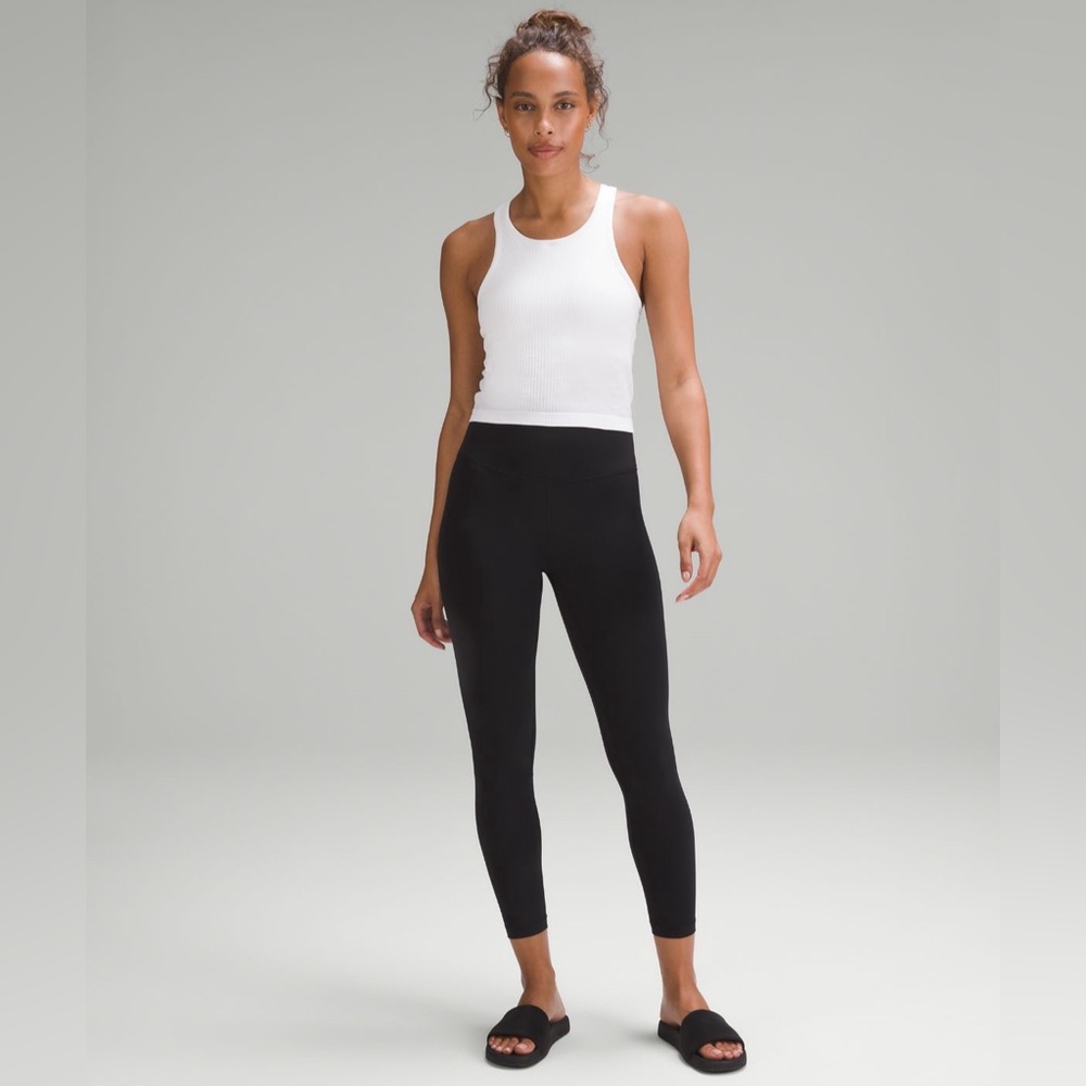 Lululemon like new size 6 Align leggings